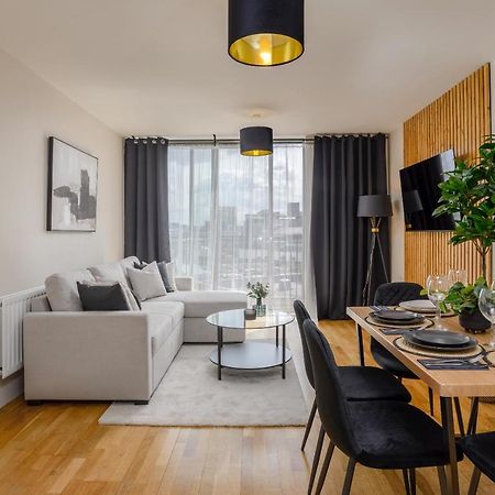 Premium Apartment - Allocated Parking - Great Location Plymouth Dış mekan fotoğraf