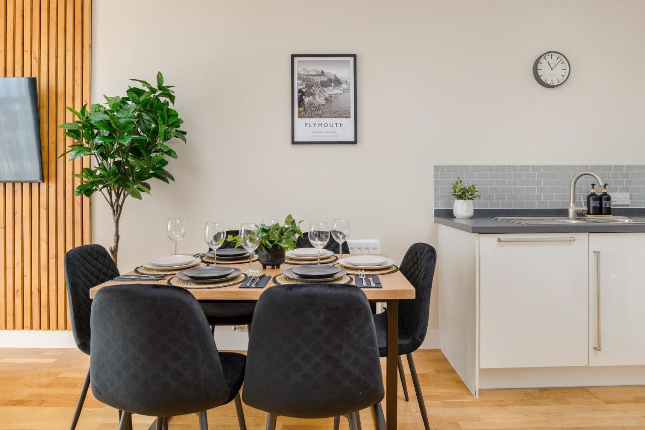Premium Apartment - Allocated Parking - Great Location Plymouth Dış mekan fotoğraf