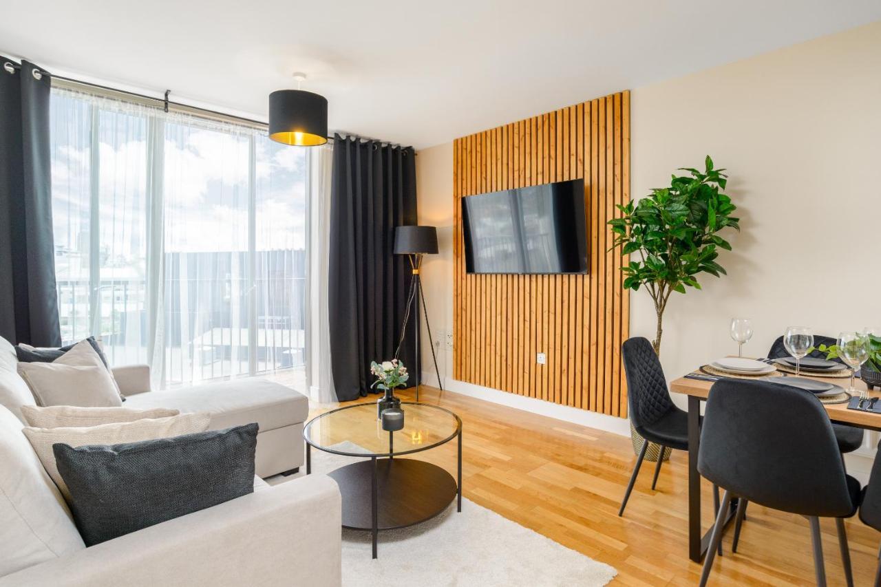 Premium Apartment - Allocated Parking - Great Location Plymouth Dış mekan fotoğraf