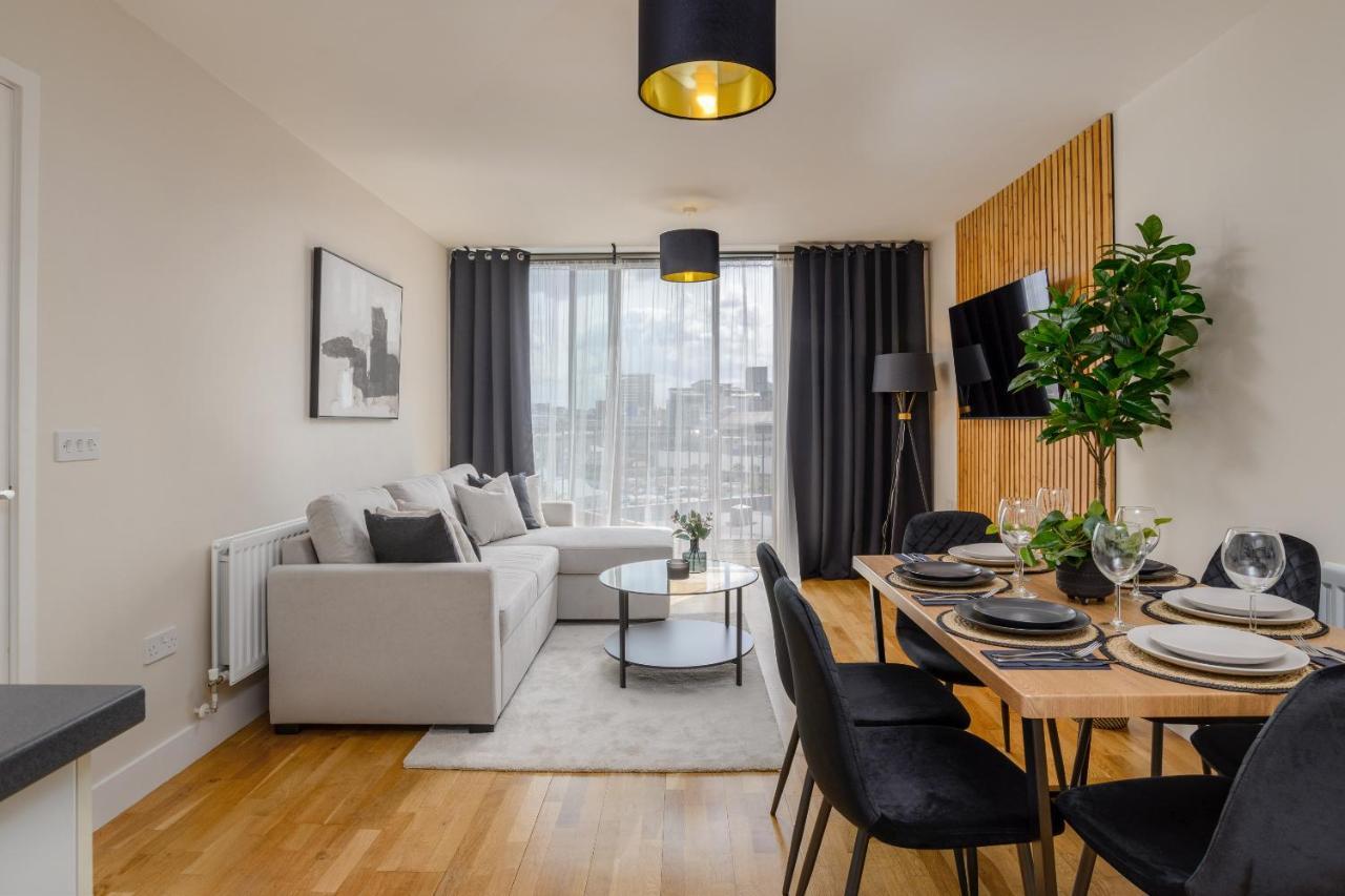 Premium Apartment - Allocated Parking - Great Location Plymouth Dış mekan fotoğraf