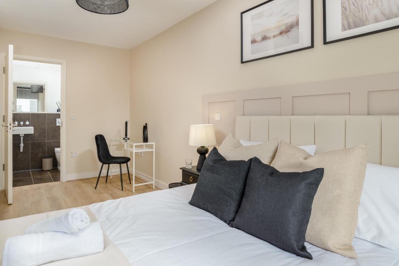 Premium Apartment - Allocated Parking - Great Location Plymouth Dış mekan fotoğraf